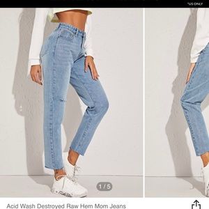 Light wash mom jeans